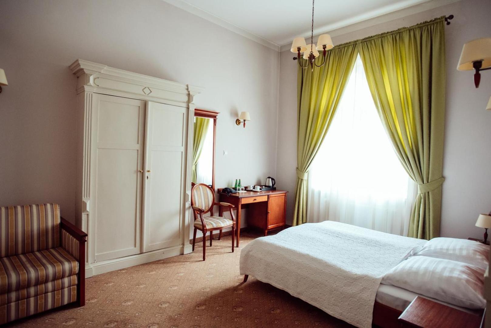 Zespół Pałacowo-Parkowy w Ostromecku Ostromecko Exterior foto